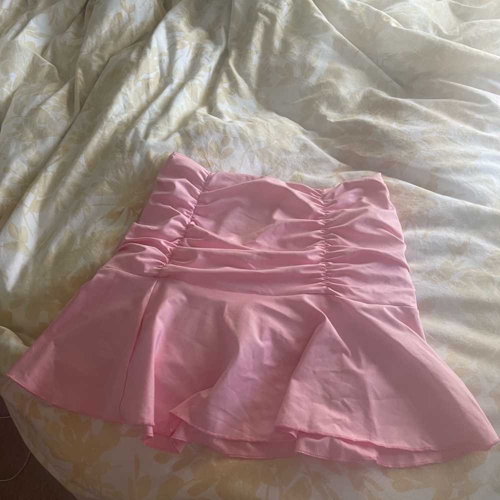 pretty in pink skirt! 💞